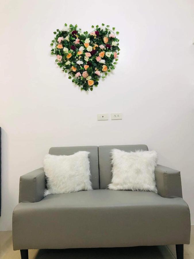 Ebony'S Place At Shore Residences Manila Exteriör bild